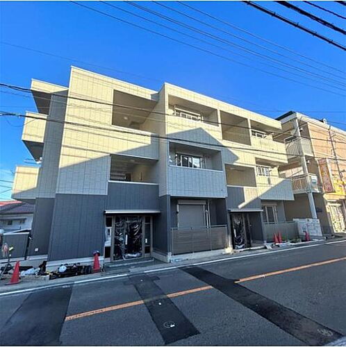 神奈川県綾瀬市寺尾北１丁目 3階建 築1年10ヶ月