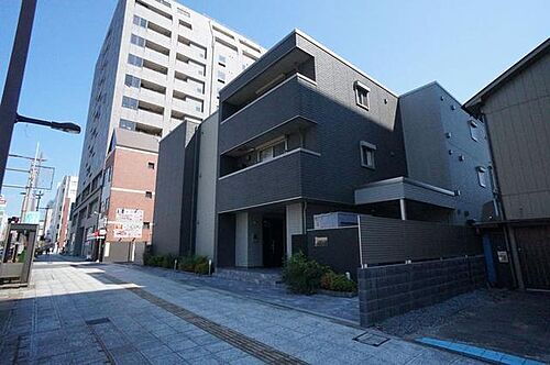 ブランニューデイズ 3階建