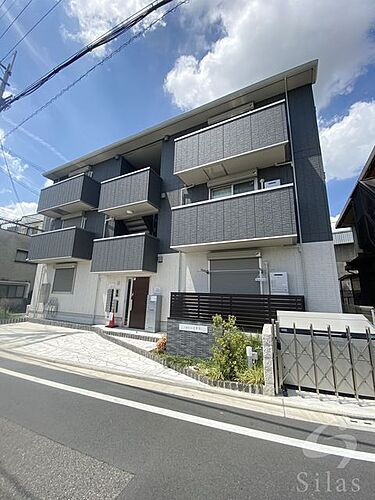 大阪府堺市東区北野田 3階建