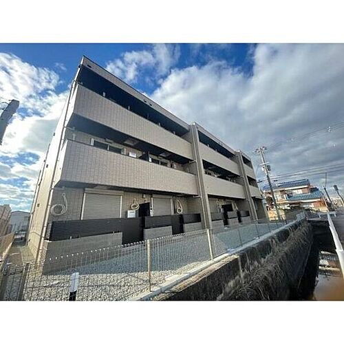 兵庫県尼崎市若王寺３丁目 築1年未満 3階建