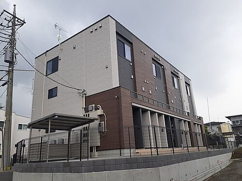 静岡県御殿場市茱萸沢 3階建 築1年2ヶ月
