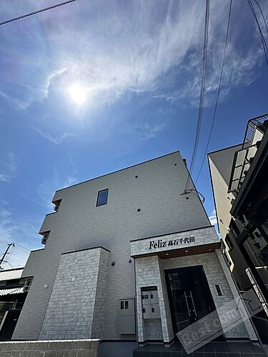 大阪府高石市千代田１丁目 3階建