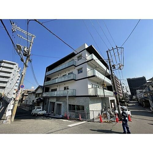 兵庫県尼崎市武庫川町４丁目 4階建 築3年12ヶ月