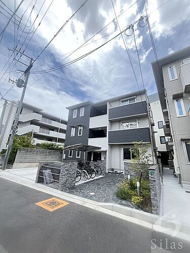 兵庫県西宮市松原町 3階建 築1年7ヶ月