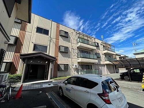 大阪府高槻市氷室町１丁目 築33年8ヶ月 3階建