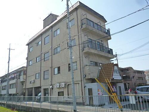 大阪府高槻市城南町２丁目 築45年5ヶ月 4階建