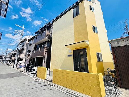 大阪府高槻市川西町２丁目 築21年9ヶ月 3階建