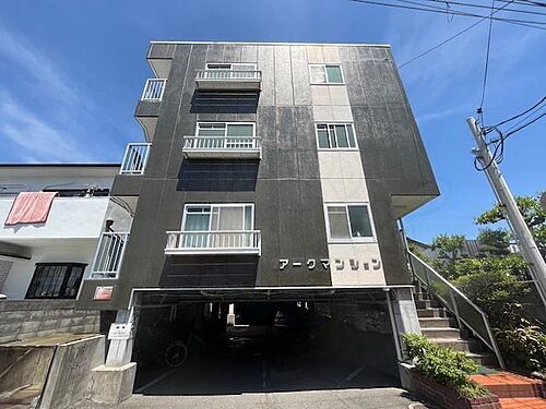 大阪府高槻市春日町 築37年 4階建