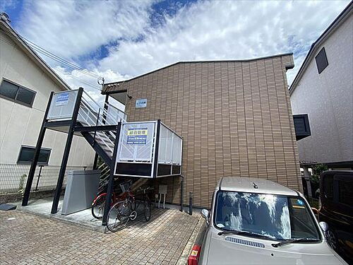 大阪府高槻市上本町 築16年6ヶ月 2階建