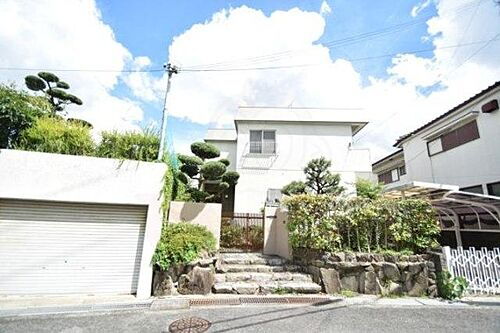 大阪府茨木市下穂積４丁目 築50年 2階建