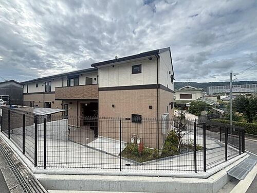 大阪府三島郡島本町高浜１丁目 2階建 築1年9ヶ月