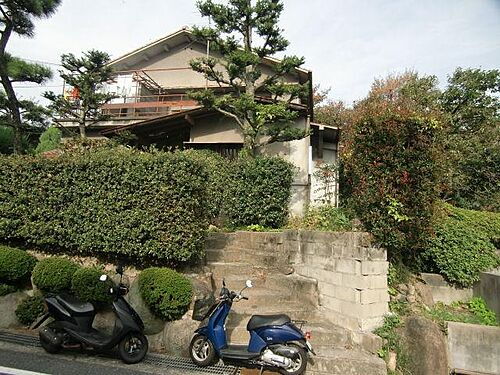 大阪府茨木市北春日丘３丁目 2階建 築49年9ヶ月