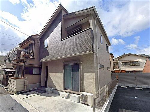 大阪府高槻市北園町 築1年10ヶ月 2階建