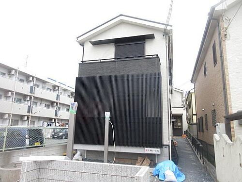 大阪府茨木市舟木町 築5年9ヶ月 2階建