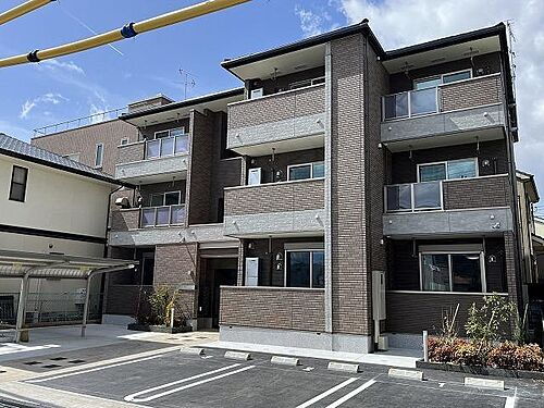 大阪府茨木市上泉町 3階建 築3年9ヶ月