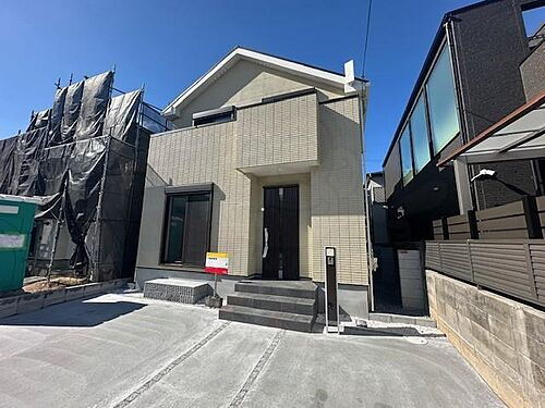 大阪府高槻市津之江町３丁目 築1年未満 2階建