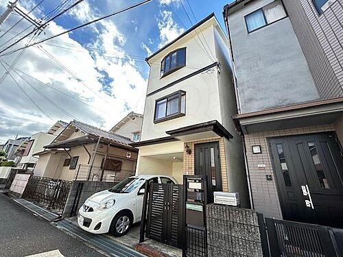 大阪府高槻市塚脇１丁目 築28年4ヶ月 3階建