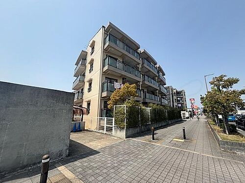 大阪府茨木市鮎川１丁目 築38年 4階建