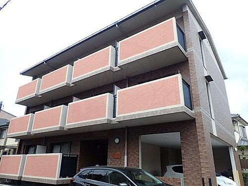 大阪府茨木市春日３丁目 築23年11ヶ月 3階建