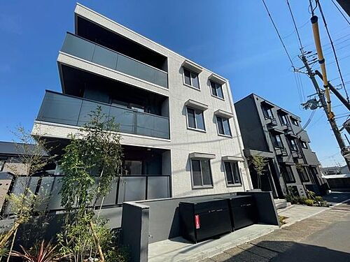 エール　デュ　ボヌール 3階建