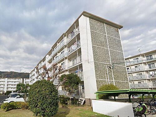 水無瀬青葉ハイツ１０号棟 5階建