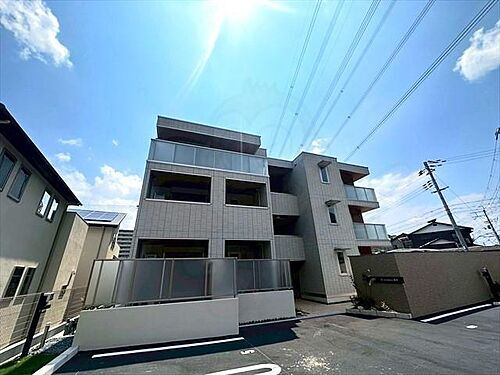 大阪府三島郡島本町桜井５丁目 3階建 