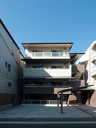 京都府京都市中京区壬生朱雀町 築9年11ヶ月 4階建