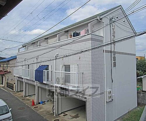 京都府亀岡市下矢田町３丁目 テラスハウス