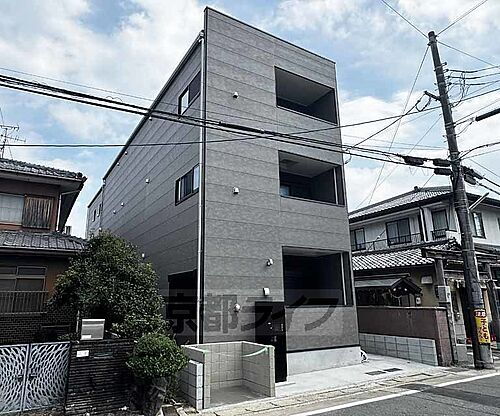 京都府京都市伏見区淀下津町 3階建 