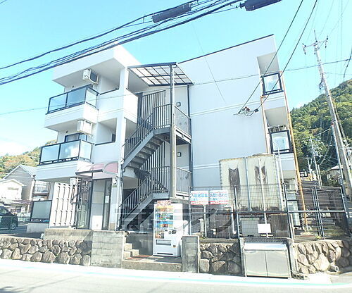 京都府亀岡市曽我部町南条向山 築30年10ヶ月 3階建