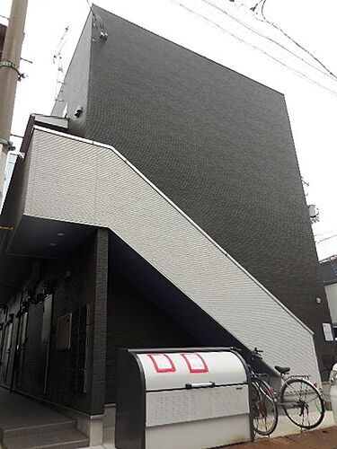 兵庫県尼崎市北大物町 2階建