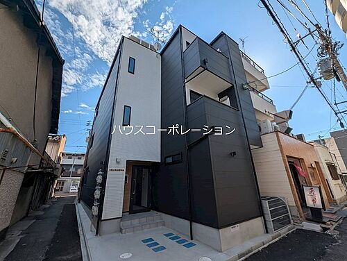 兵庫県尼崎市竹谷町１丁目  3階建