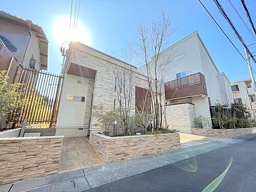 兵庫県宝塚市雲雀丘２丁目 テラスハウス