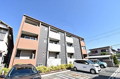 大阪府堺市西区浜寺元町３丁 3階建 築6年8ヶ月