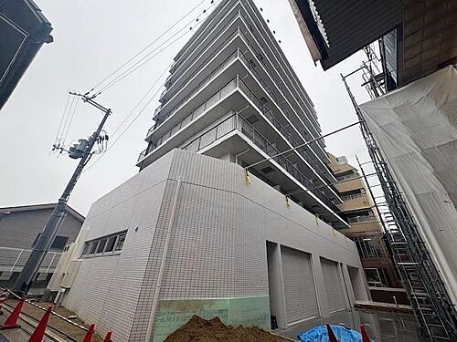 大阪府堺市西区鳳東町４丁 賃貸マンション