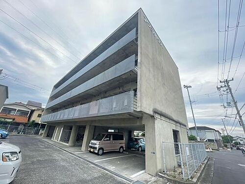 大阪府泉大津市池浦町１丁目 築26年7ヶ月 4階建