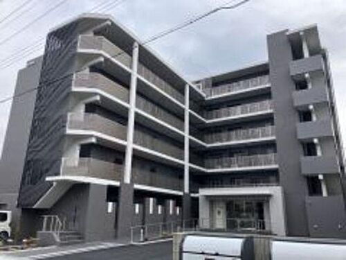 京都府京都市南区上鳥羽南中ノ坪町 6階建 