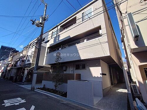 大阪府摂津市正雀本町１丁目 3階建 