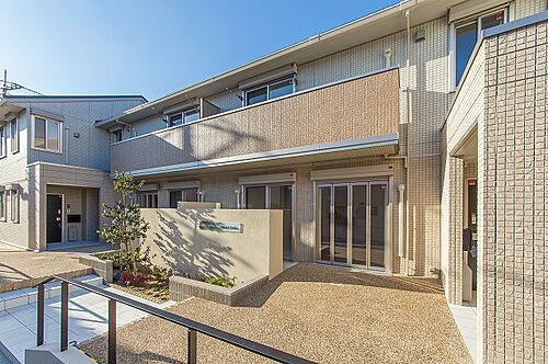 大阪府吹田市高城町 テラスハウス