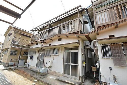 兵庫県伊丹市荻野西２丁目 築52年10ヶ月 2階建