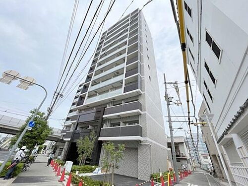 大阪府大阪市淀川区十三本町２丁目 13階建