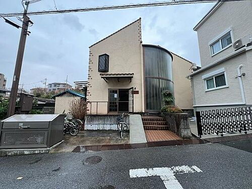 大阪府枚方市岡山手町 築41年10ヶ月 2階建