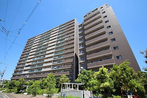 大阪府寝屋川市豊里町 築16年10ヶ月 15階建