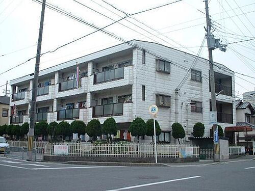 大阪府摂津市鳥飼本町５丁目 3階建 築38年8ヶ月