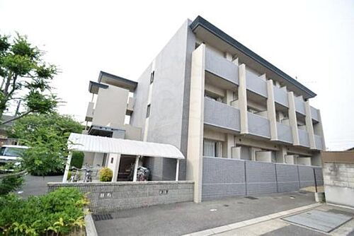 大阪府茨木市沢良宜西３丁目 3階建 築19年