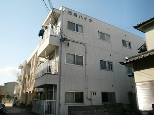 大阪府高槻市芝生町２丁目 3階建 築39年11ヶ月