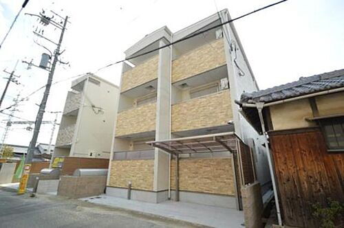 大阪府摂津市庄屋１丁目 築4年2ヶ月 3階建