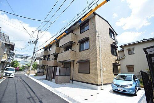 大阪府茨木市玉瀬町 築6年8ヶ月 3階建