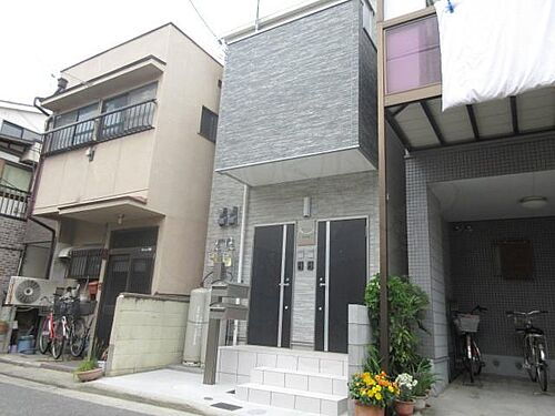 大阪府堺市北区奥本町１丁 2階建 築8年9ヶ月