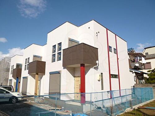 大阪府堺市東区西野 築10年8ヶ月 2階建